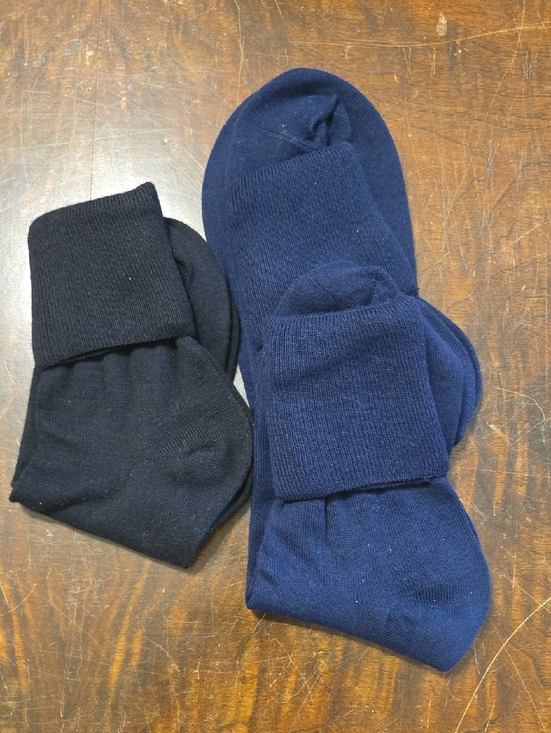 Accessories - Women's Pack of Black & Navy Low-Cut Socks -NWOT